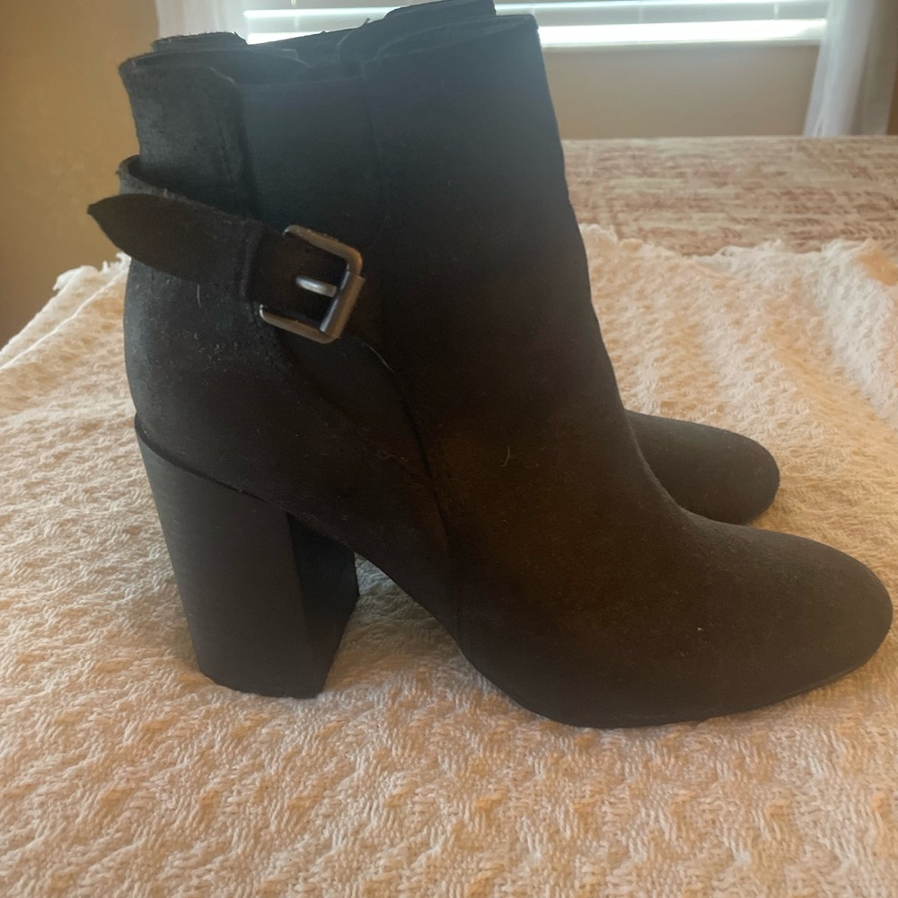 Report Collection Black Ankle Booties with Buckle
